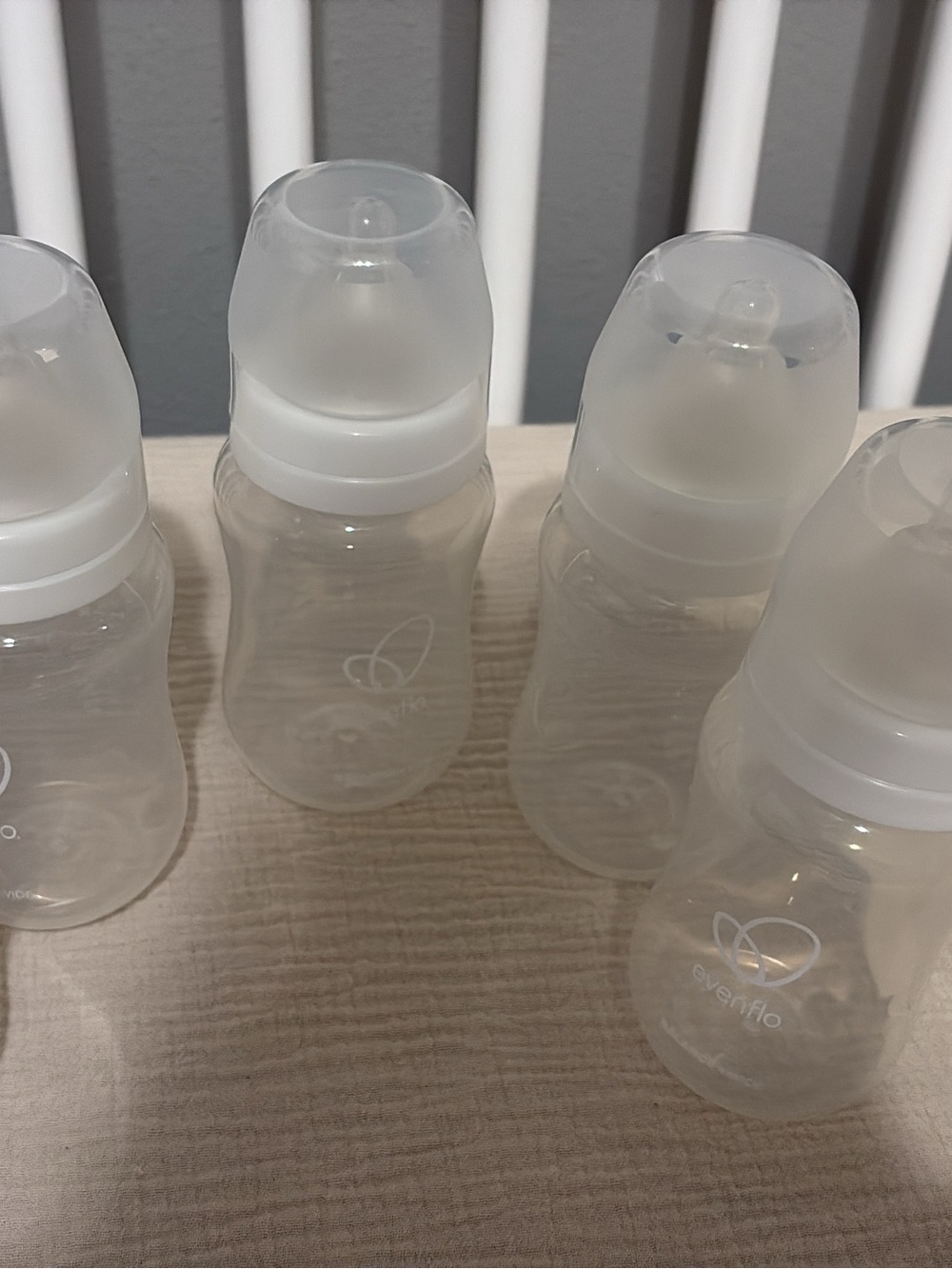 Evenflo Clear Baby Bottles with White Caps - Pack of 4